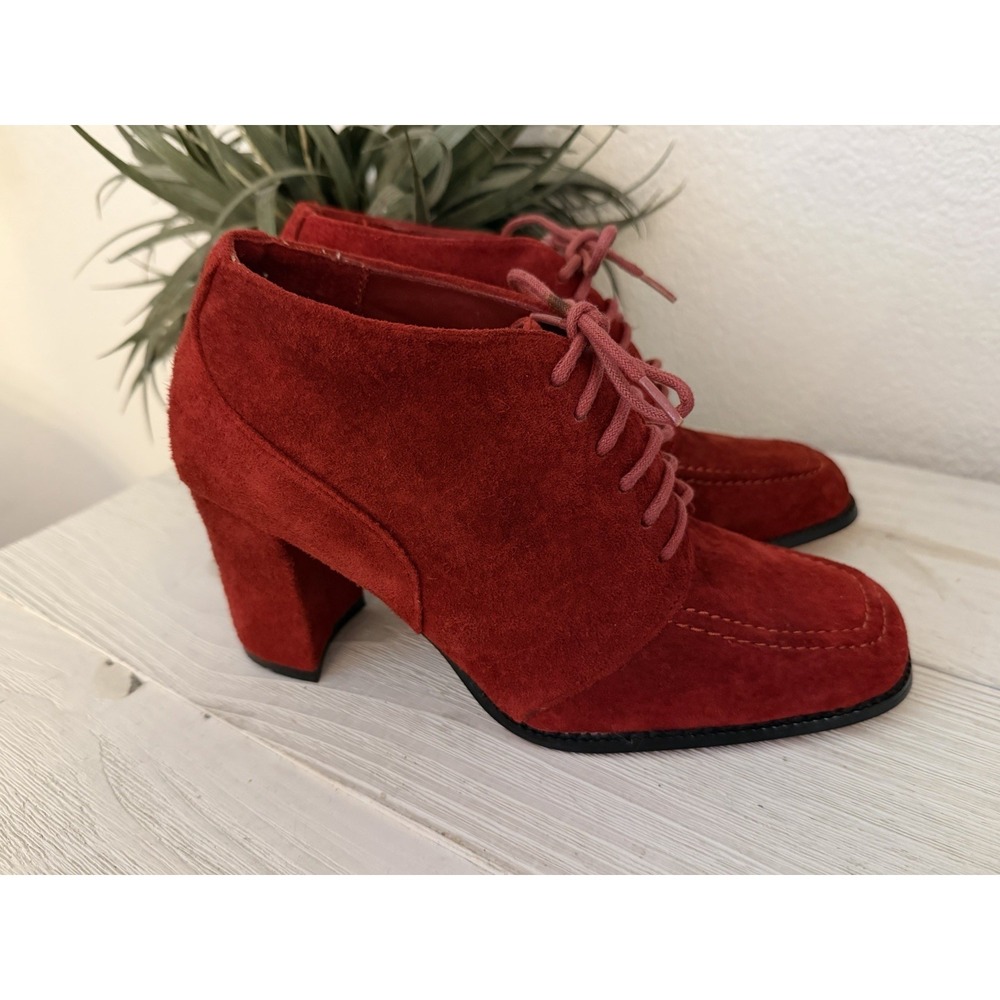 VTG AJ Valenci Wine Suede Leather Ankle Boots 7.5 Lace Up 90s Y2K Retro Heeled